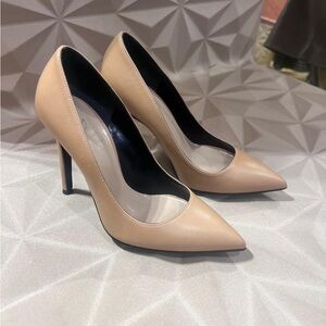 Gianna MELANI made in Italy leather classiz Nude Pumps NWT